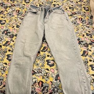 Abercrombie Curve Love High Raise Mom Jeans